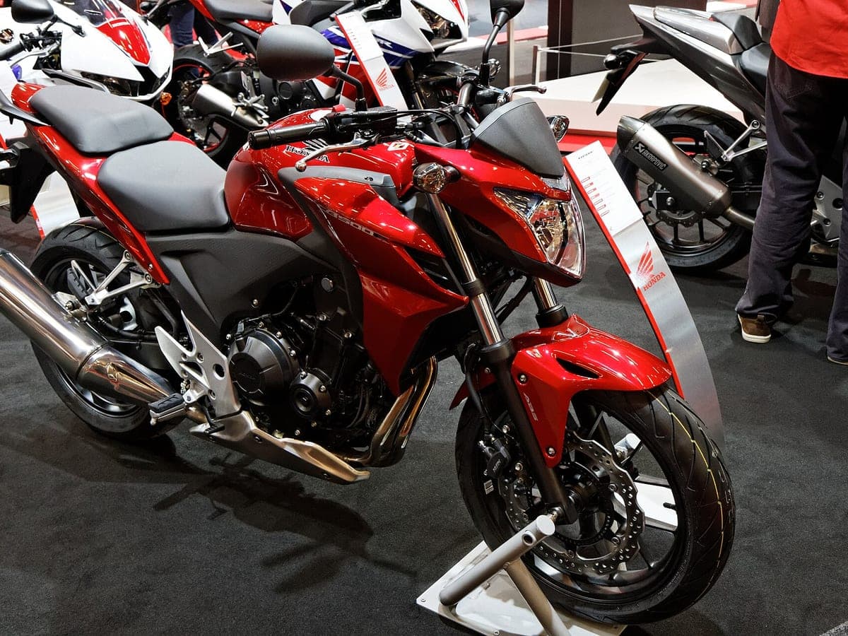 Honda CB 500F — foto 1 de 2